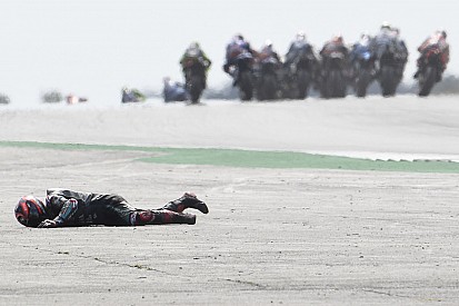 Quartararo aclara que un error de Rins lo mandó al piso