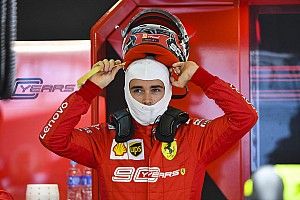 Leclerc az Orosz Nagydíj időmérőjét is megnyerte: Hamilton a második