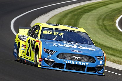 Menard leads final Indy Cup practice; Hamlin in fiery wreck
