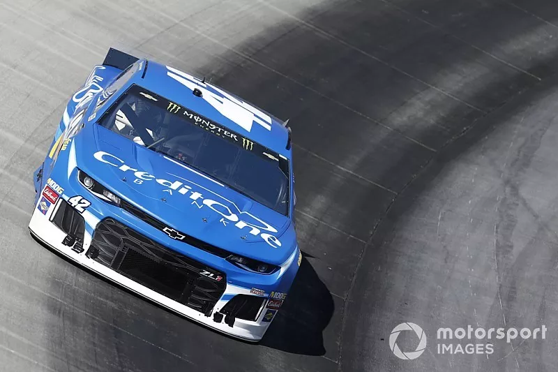  Kyle Larson, Chip Ganassi Racing, Chevrolet Camaro Credit One Bank