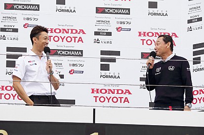 中嶋悟・一貴、久々に“親子共演”。ル・マン連覇をファンの前で祝福