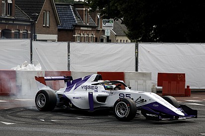 Visser wil slag slaan in W Series-titelstrijd op TT Circuit Assen