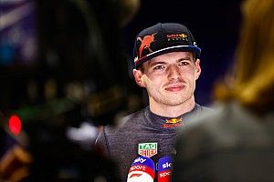 Verstappen: "Umarım Melbourne'de sorunsuz bir hafta sonu geçiririz"