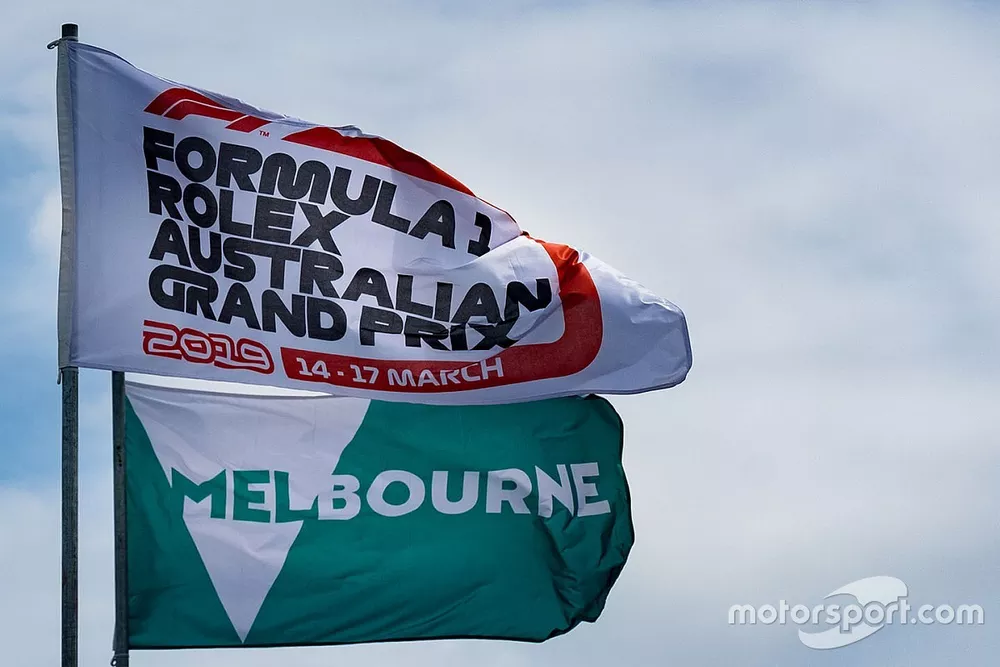 Banderas de Melbourne y del GP de Australia