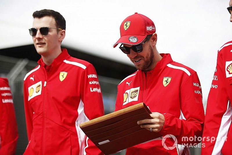 Ecclestone szerint idén Vettel lesz a világbajnok, és Alonso visszatérhet a Ferrarihoz