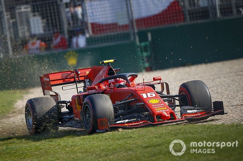 Charles Leclerc, Ferrari SF90 runs wide 