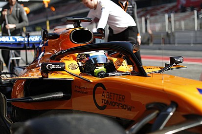 Видео: McLaren впервые завела новую машину
