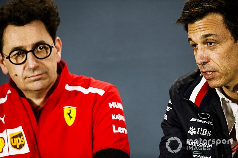 «Им надо лечиться». Вольф сравнил проблемы Ferrari с болезнью
