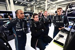 Wolff, Hamilton'ın yeri için hiç kimseyle görüşmemiş