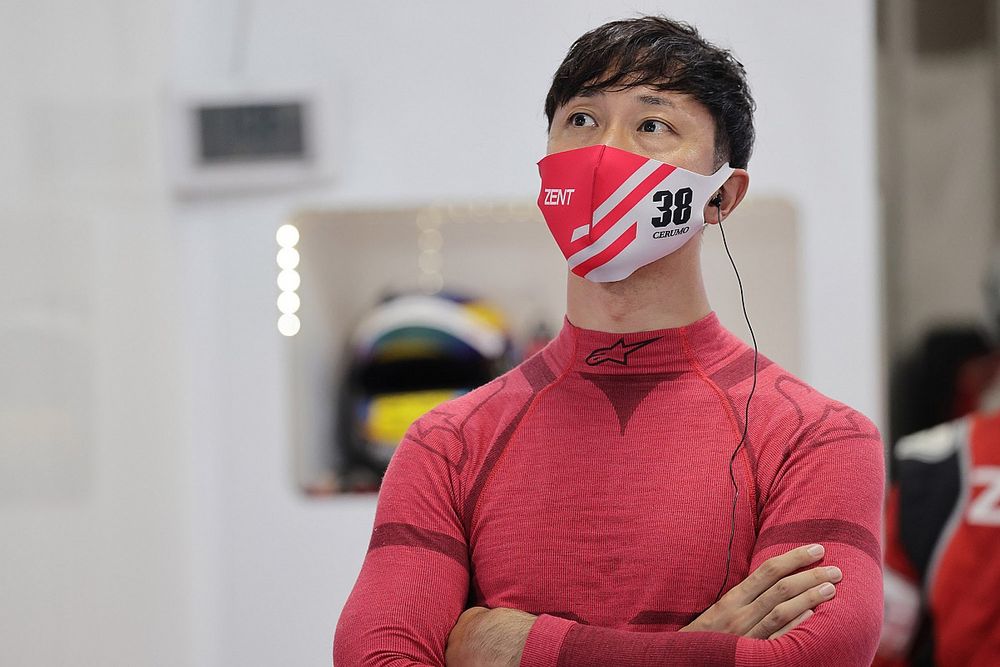 石浦宏明、鈴木亜久里とコース上で20年ぶりの“遭遇”。F1夢見る少年時代の気持ちを思い出した?
