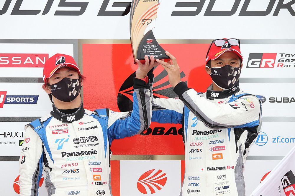 スーパーGT第6戦オートポリス決勝レポート(GT300):31号車プリウスが独走でポール・トゥ・ウィン