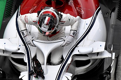 Leclerc, primo degli "altri" con la Sauber, mostra le sue credenziali