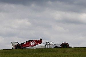 Leclerc imponeert onder moeilijke omstandigheden: "Zelf ook verrast"