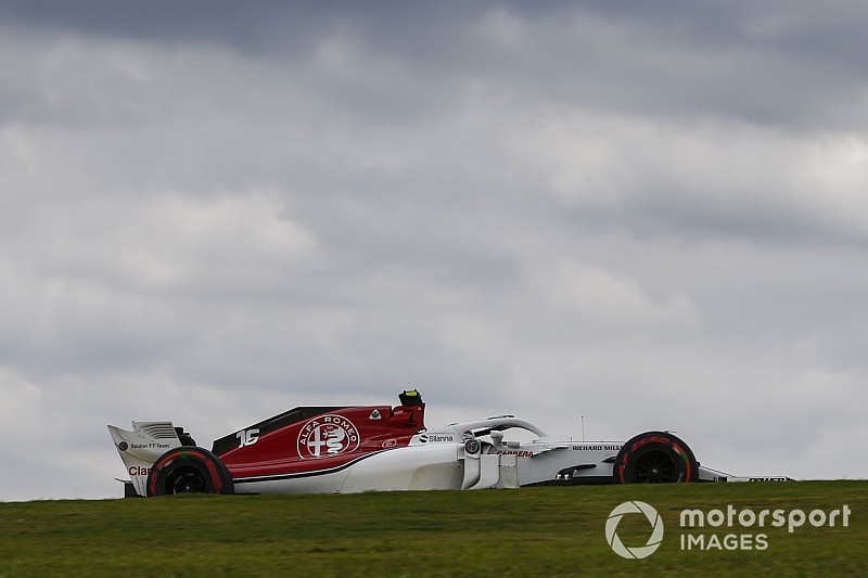 Leclerc imponeert onder moeilijke omstandigheden: "Zelf ook verrast"