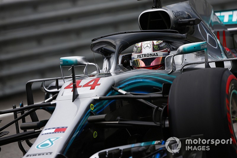 F1, GP Brasile: Hamilton batte Verstappen grazie al "regalo" di Ocon