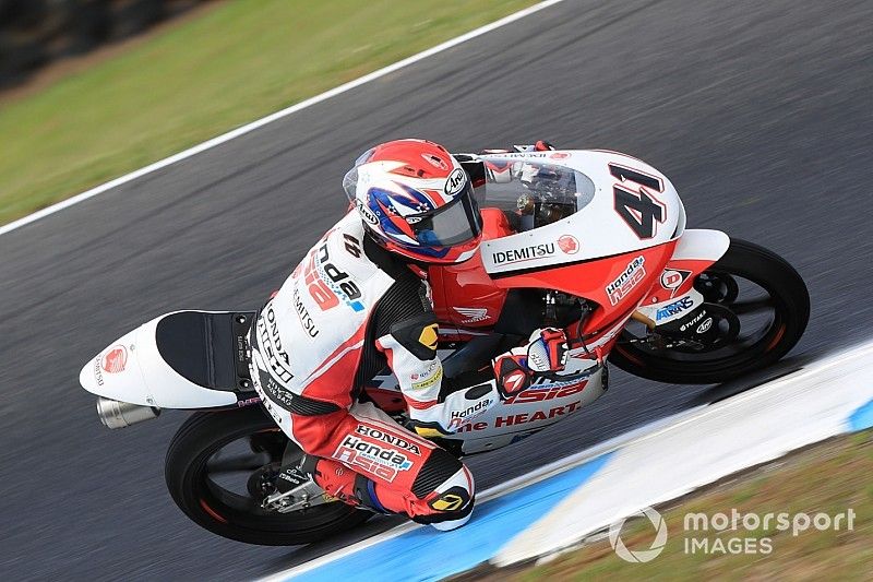 Moto3, Sepang, Libere 1: Atiratphuvapat brilla sull'umido, Bezzecchi terzo