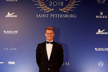 Schumacher: Formula 1 hayalime bir adım daha yaklaştım