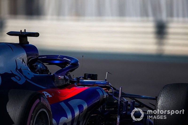 Квят провел обкатку новой Toro Rosso: видео