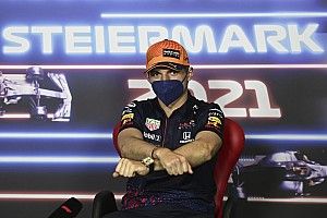 Verstappen felszólította az FIA-t, hogy vizsgálják meg az első szárnyakat is
