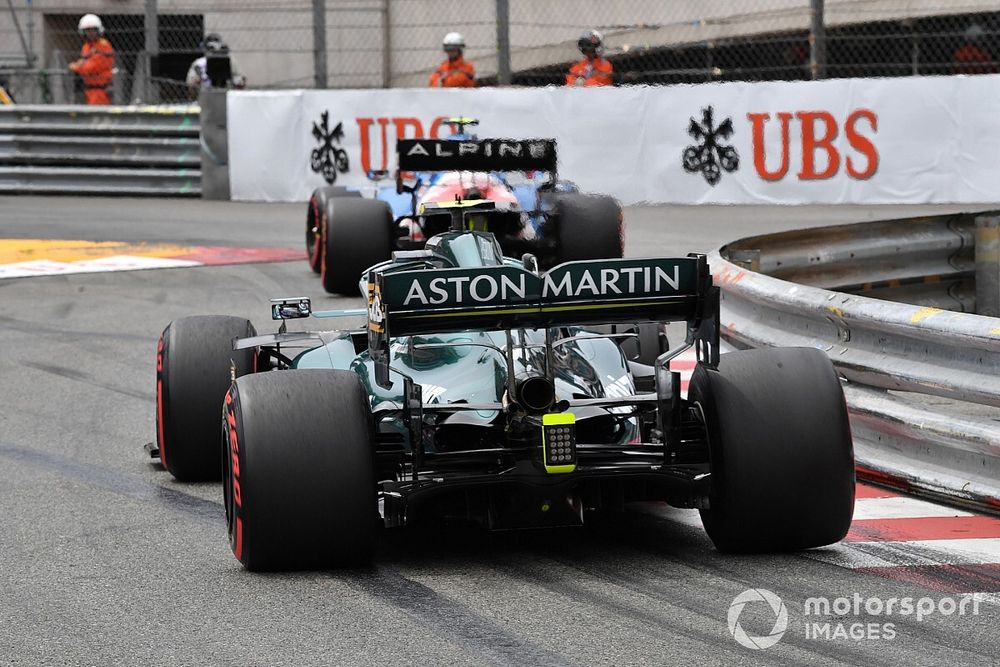 Vettel: "Bakü'de momentumu korumalıyız"