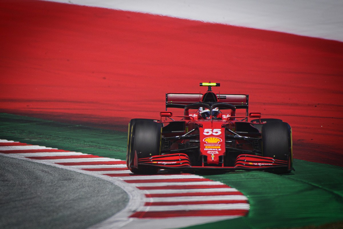 Sainz: "Ricciardo superato perché la SF21 è super in curva"