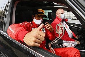 Sainz Berkembang Cepat dengan Ferrari berkat Kritik Sang Ayah