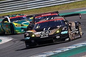 【スーパーGT】ライバルの追撃振り切り勝利した2号車ロータス「抜かれることはないと思っていた」と阪口良平