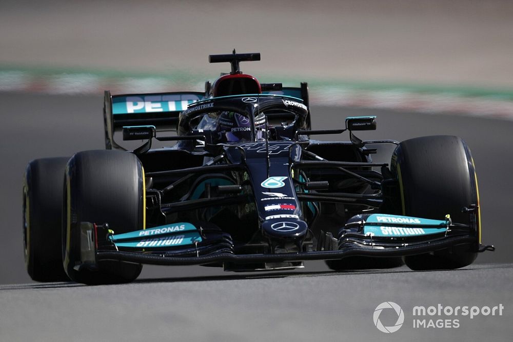 Hamilton nyerte az F1-es Portugál Nagydíjat Verstappen előtt!