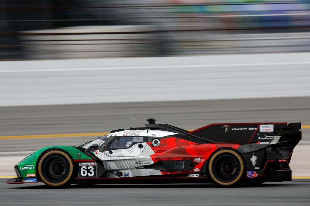 #63 Automobili Lamborghini Squadra Corse Lamborghini SC63: Mirko Bortolotti, Romain Grosjean, Daniil Kvyat, Edoardo Mortara