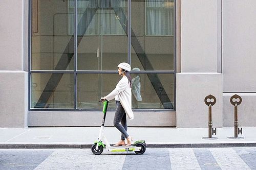 La DGT se plantea seguros obligatorios para los patinetes