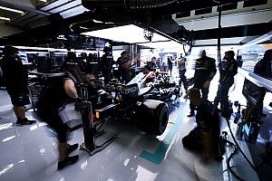 Mercedes Tidak Tampik Lewis Hamilton Bisa Dipenalti Lagi