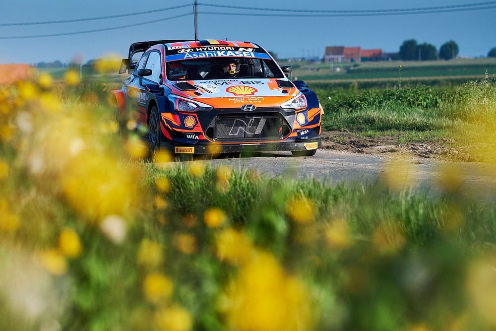 ES7 & 8 - Neuville donne le ton, Breen s'accroche