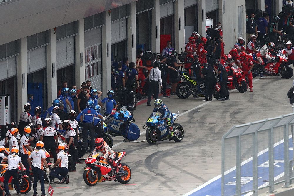 Carreras 'flag to flag' en MotoGP: qué son, cómo funcionan y normativa