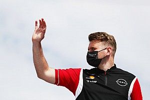 Oliver Rowland Hanya Kurang Beruntung di Formula E 2021