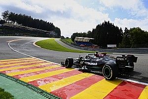 Bottas supera a Verstappen en la 1° práctica para el GP de Bélgica