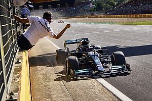 Montoya: Hamilton Sadar Tak Akan Menang Tanpa Risiko