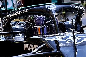 F1: Hamilton passa mal após corrida e é atendido por médico da Mercedes
