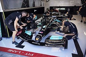 Ciężka praca w Mercedesie