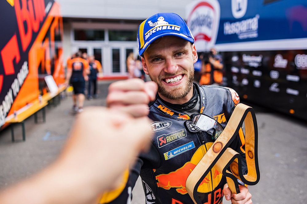Analyse: Hoe Binder op slicks zegevierde in de Oostenrijkse MotoGP-chaos