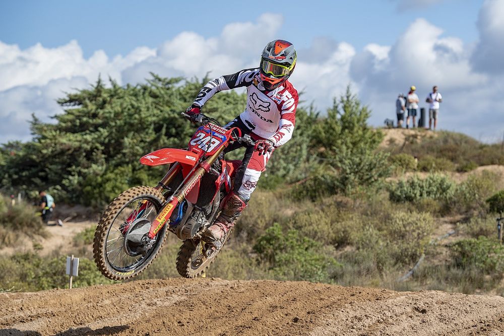 Tim Gajser Jadikan MXGP Spanyol Momentum untuk Enam Lomba Terakhir