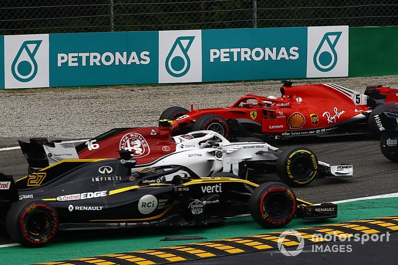 Владельцы Ferrari и Alfa Romeo передумали объединяться с Renault