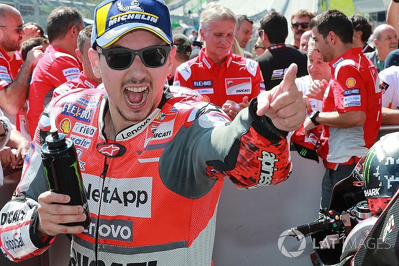 Lorenzo: "O mais viável é lutar pelo vice da MotoGP"