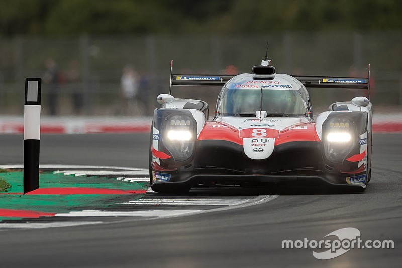 Alonso, Buemi y Nakajima ganan en Silverstone; Pechito López en segundo