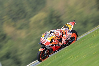 Márquez le gana la pole a Dovizioso por 0s002 en Austria
