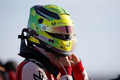 EK F3 Nürburgring: Schumacher voltooit hattrick en nadert Ticktum