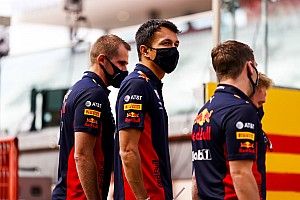 Albon nem érez extra nyomást Gasly győzelme miatt