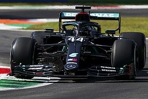 Hamiltoné az FP2, Norris hatalmasat ment, Vettel megpördült