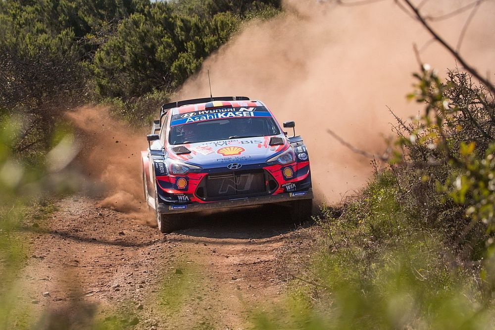 WRC: Hyundai svela i suoi equipaggi per il Safari Rally