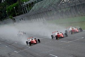 F4, Imola, Gara 2: sul bagnato Edgar su Crawford e Rosso
