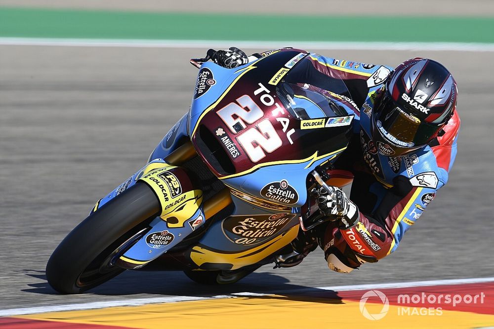 Moto2, Teruel: pole da record per Lowes, italiani attardati